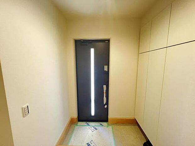 いつも気持ちよくご家族を迎えられる玄関です。