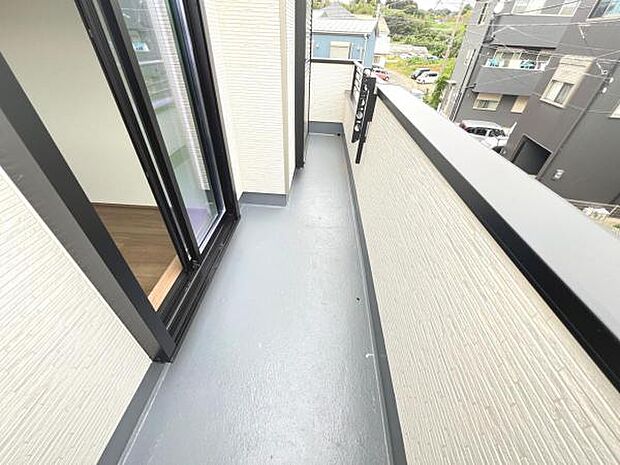 お洗濯ものを気持ち良く太陽の光で干せるのが嬉しいですね。