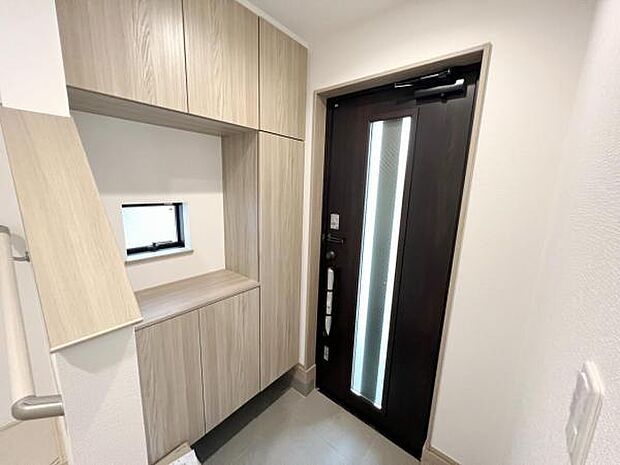 いつも気持ちよくご家族を迎えられる玄関です。