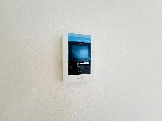 訪問者を確認できるTVモニター付きインターフォンです。