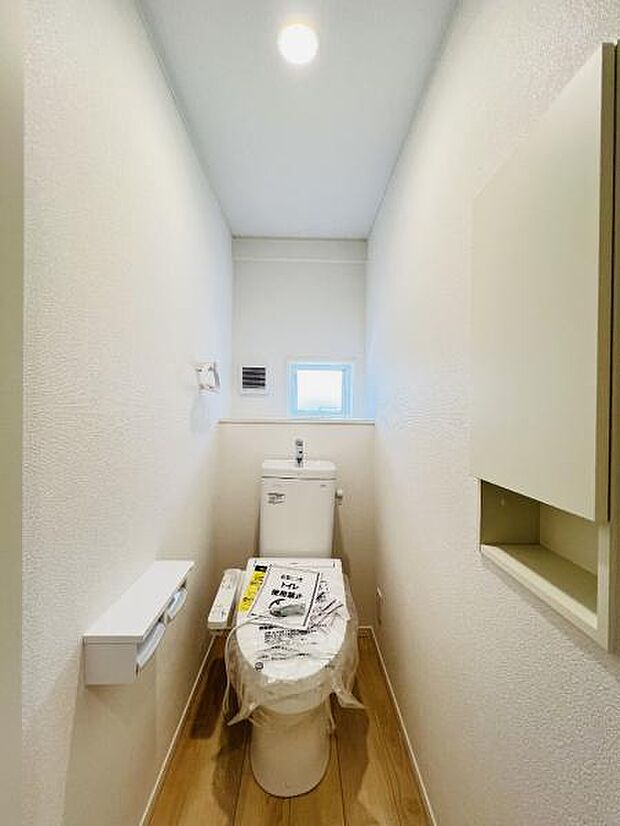 ほっと安らげるトイレ空間です。