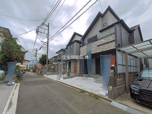 前面道路を含めた現地写真です。