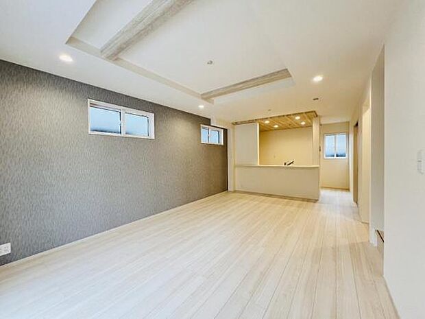 家族団らんの場所としてゆったりと居心地の良いリビングです。