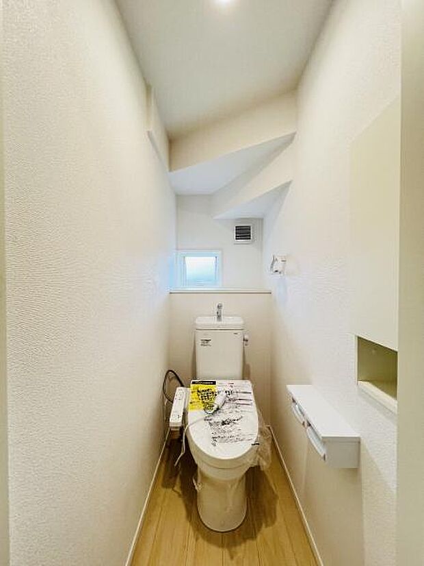 ほっと安らげるトイレ空間です。