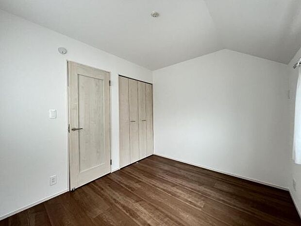 子供部屋にもちょうど良い大きさのお部屋です。
