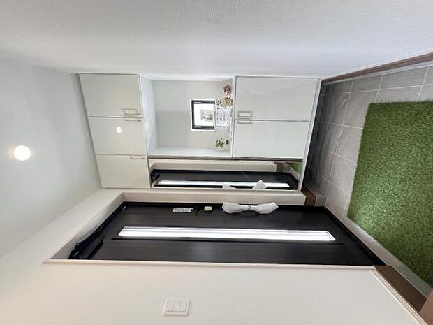 いつも気持ちよくご家族を迎えられる玄関です。