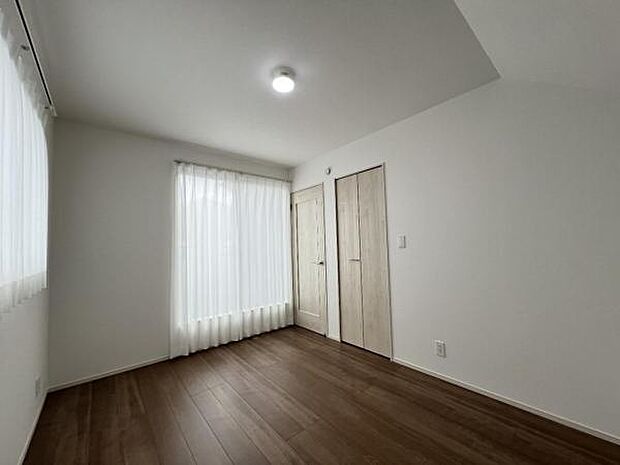 子供部屋にもちょうど良い大きさのお部屋です。