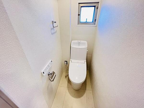 ほっと安らげるトイレ空間です。