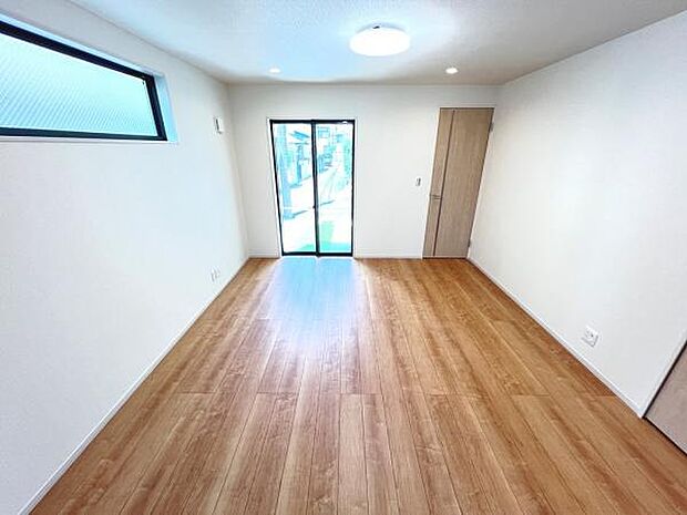 家族団らんの場所としてゆったりと居心地の良いリビングです。