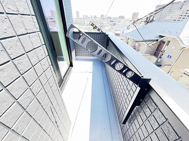 お洗濯ものを気持ち良く太陽の光で干せるのが嬉しいですね。