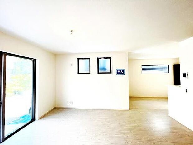 ご家族の温かい時間を演出するダイニングスペースです。