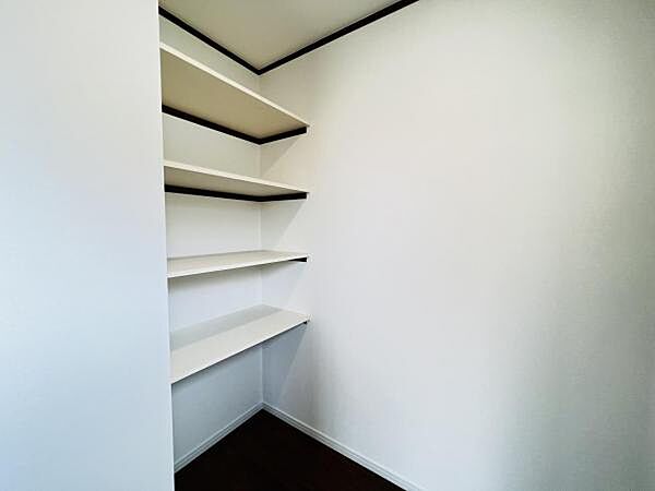 季節ものの収納にも便利です。