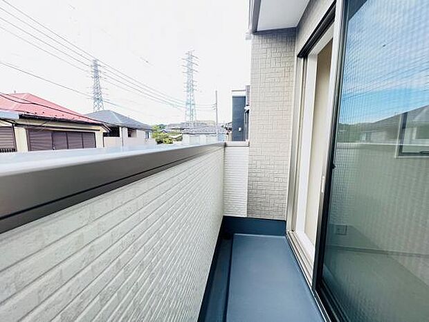 お洗濯ものを気持ち良く太陽の光で干せるのが嬉しいですね。