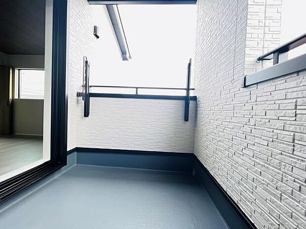 お洗濯ものを気持ち良く太陽の光で干せるのが嬉しいですね。