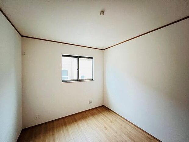 子供部屋にもちょうど良い大きさのお部屋です。