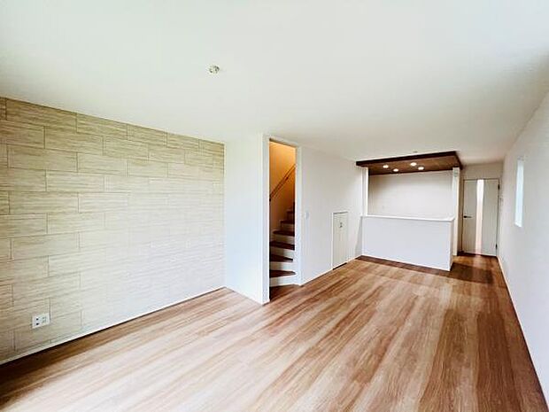 リビングダイニングになります。ご家族そろっての素敵な空間になりそうですね。