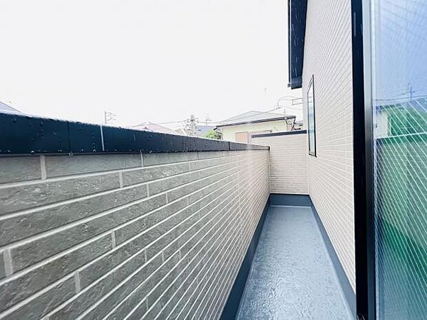 お洗濯ものを気持ち良く太陽の光で干せるのが嬉しいですね。