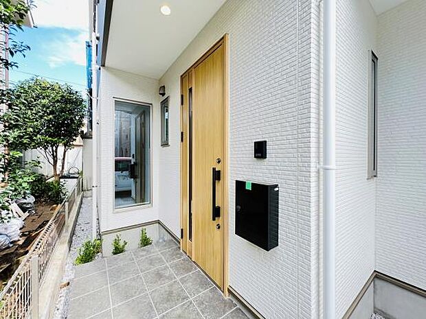 いつも気持ちよくご家族を迎えられる玄関です。