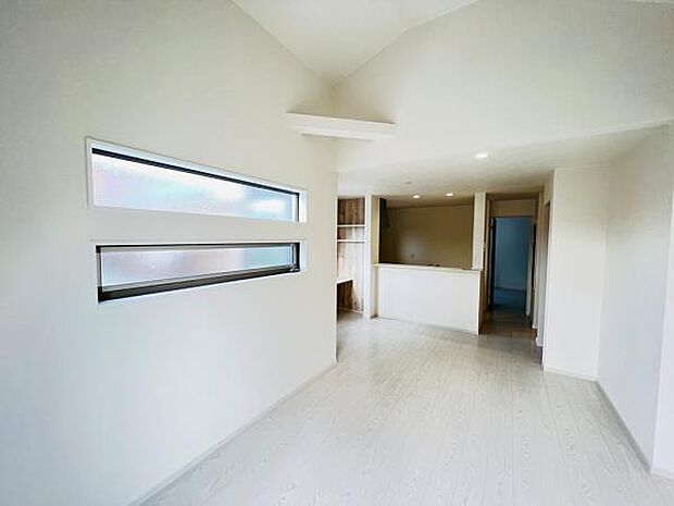 ご家族の温かい時間を演出するダイニングスペースです。