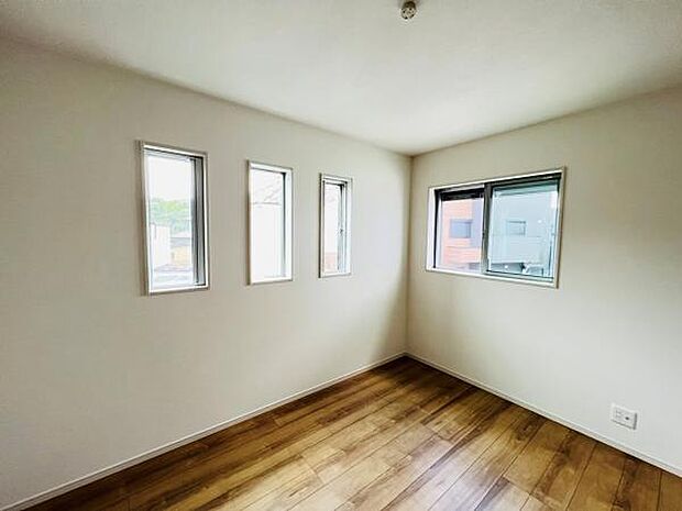 子供部屋にもちょうど良い大きさのお部屋です。