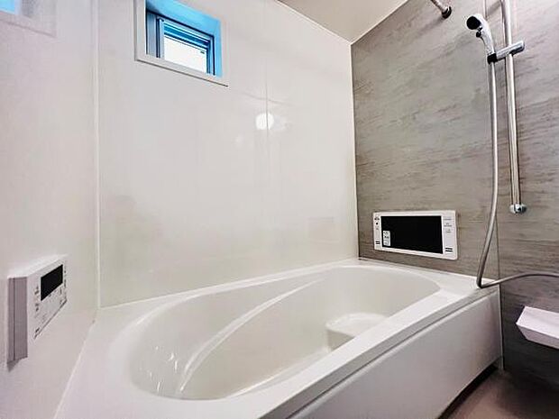 お風呂でほっとひといき。1日の疲れを癒しましょう。