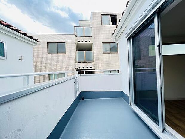 お洗濯ものを気持ち良く太陽の光で干せるのが嬉しいですね。