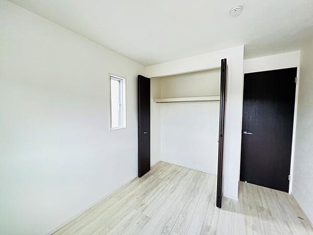 子供部屋や趣味の部屋など用途に合わせてお使いいただけます。