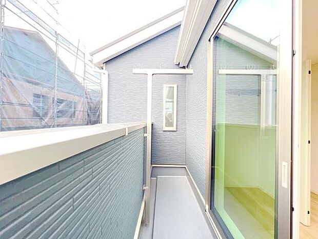 お洗濯ものを気持ち良く太陽の光で干せるのが嬉しいですね。