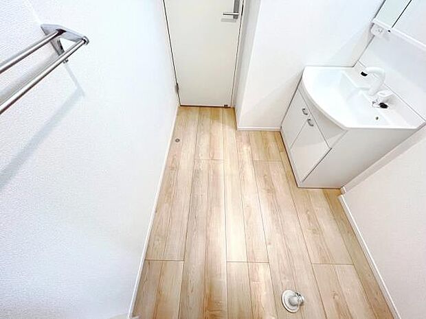 脱衣所は小さなお子様がいるご家庭にも重宝されます。