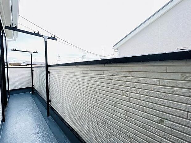 お洗濯ものを気持ち良く太陽の光で干せるのが嬉しいですね。