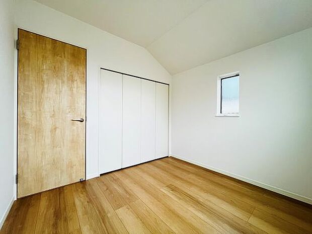 子供部屋にもちょうど良い大きさのお部屋です。