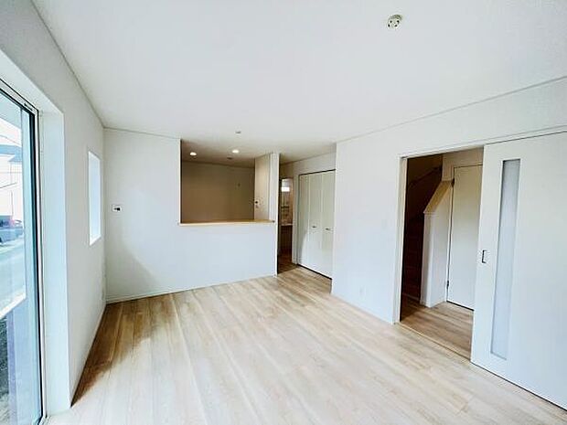 ご家族の温かい時間を演出するダイニングスペースです。