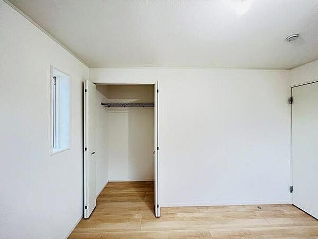 子供部屋や趣味の部屋など用途に合わせてお使いいただけます。