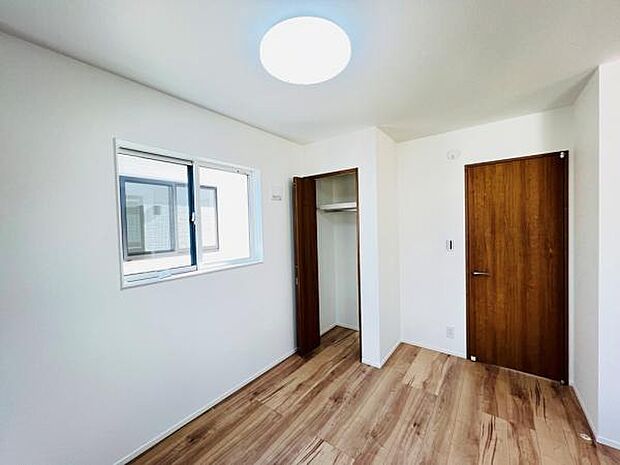 子供部屋や趣味の部屋など用途に合わせてお使いいただけます。