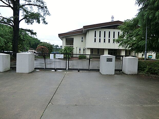 相模原市立旭中学校まで約1430m（徒歩18分）