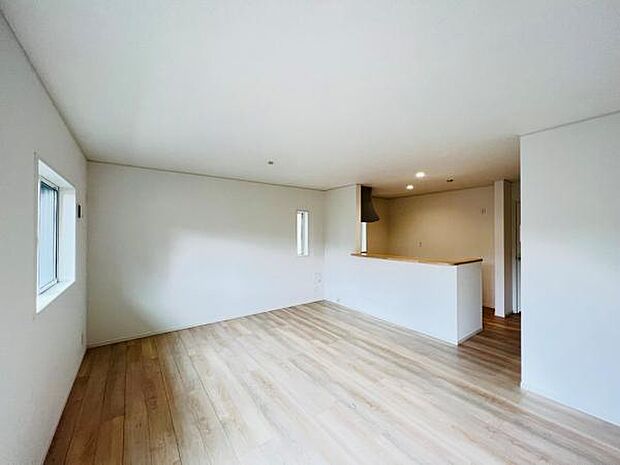 家族団らんの場所としてゆったりと居心地の良いリビングです。