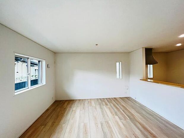 ご家族の温かい時間を演出するダイニングスペースです。