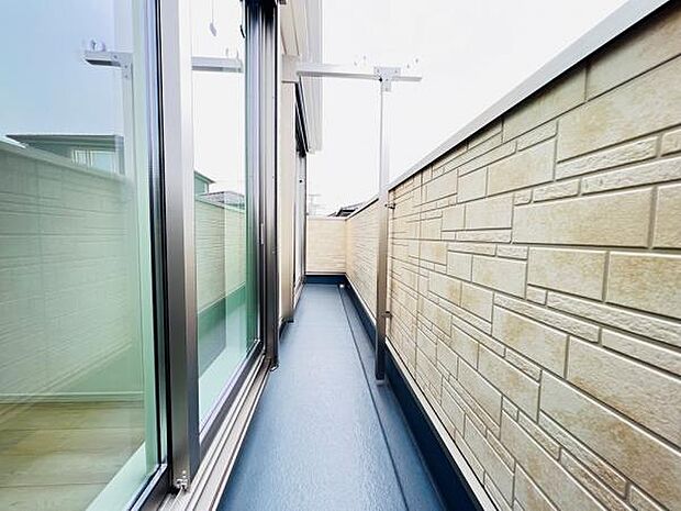 お洗濯ものを気持ち良く太陽の光で干せるのが嬉しいですね。