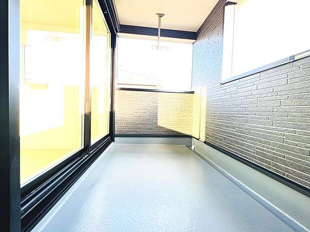 お洗濯ものを気持ち良く太陽の光で干せるのが嬉しいですね。