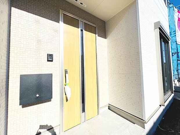 いつも気持ちよくご家族を迎えられる玄関です。