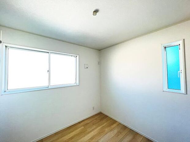 子供部屋にもちょうど良い大きさのお部屋です。