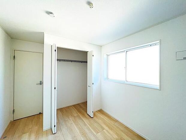 子供部屋や趣味の部屋など用途に合わせてお使いいただけます。