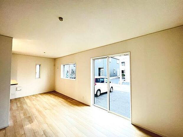 ご家族の温かい時間を演出するダイニングスペースです。