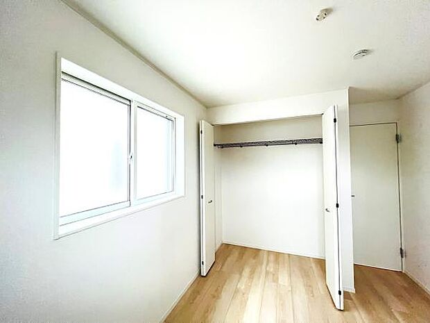 子供部屋にもちょうど良い大きさのお部屋です。