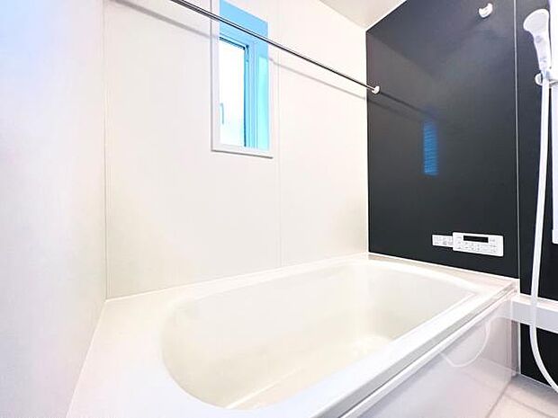 お風呂でほっとひといき。1日の疲れを癒しましょう。