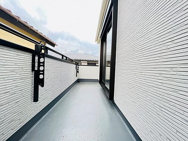 お洗濯ものを気持ち良く太陽の光で干せるのが嬉しいですね。