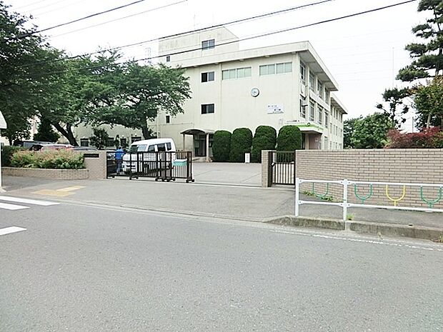 相模原市立緑が丘中学校まで約950m(徒歩12分)