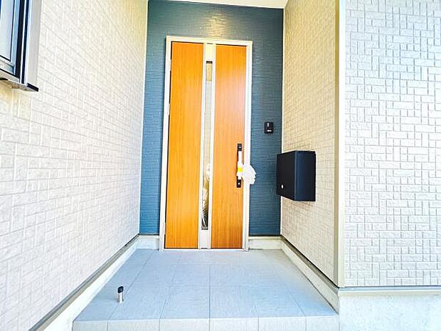 いつも気持ちよくご家族を迎えられる玄関です。