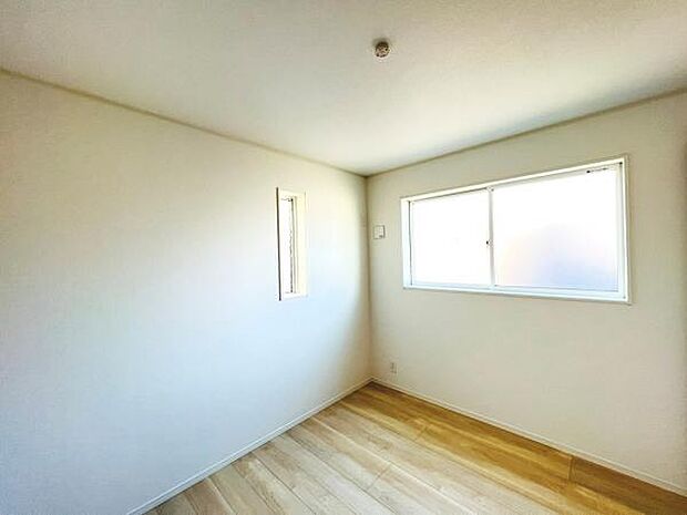 子供部屋にもちょうど良い大きさのお部屋です。