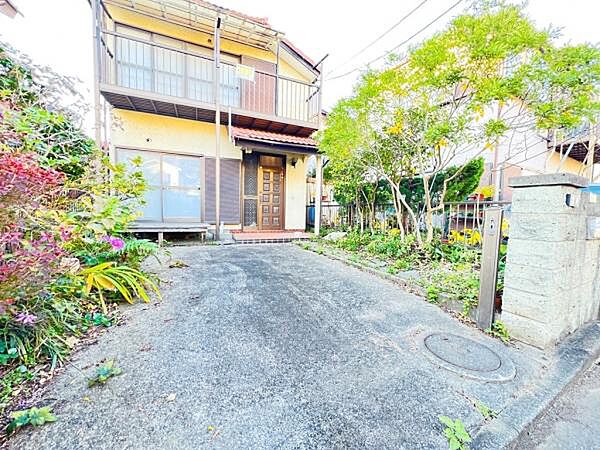 お庭スペースは、ガーデニングやお子様との外遊びなど多彩な用途でお楽しみいただけます。